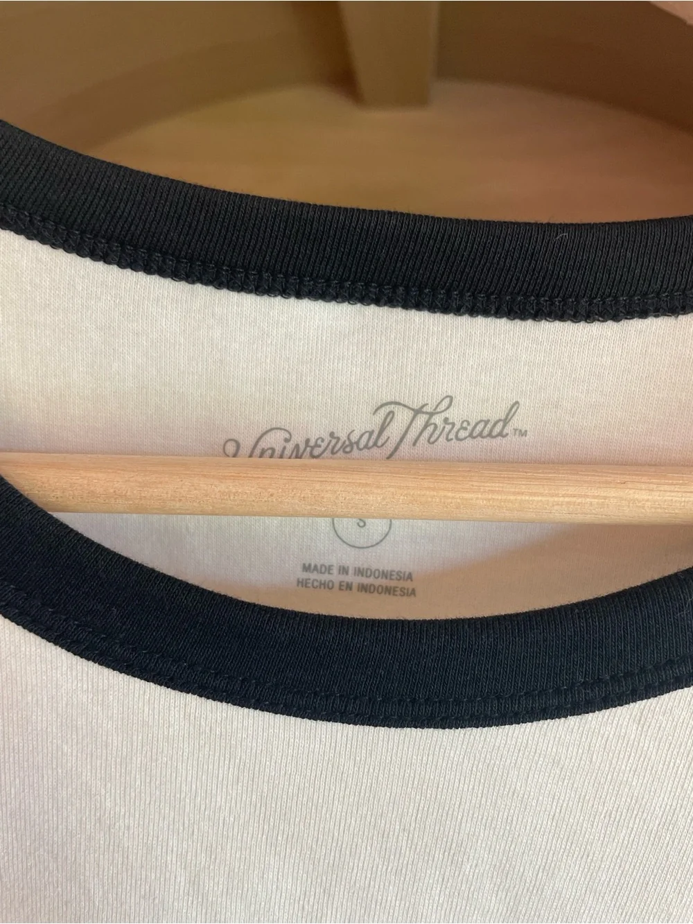 Universal Thread Ringer Tee Bundle Size S